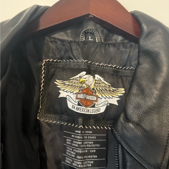 Harley Davidson Leather Jacket - Picture 3 of 6